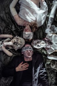 STØV / DUST_Sew-Flunk-Fury_Wit_Bind-for-øjnene